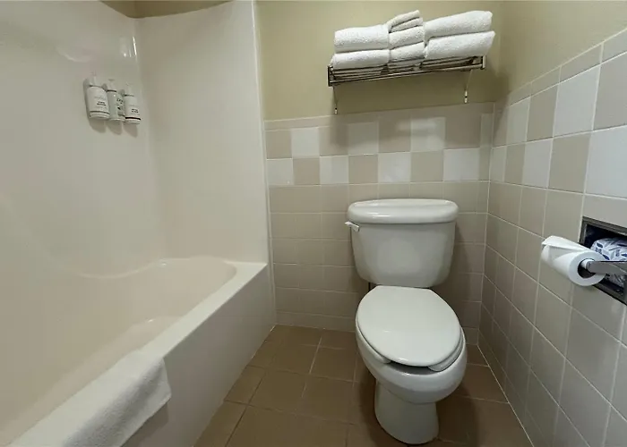 Americinn By Wyndham Kewanee